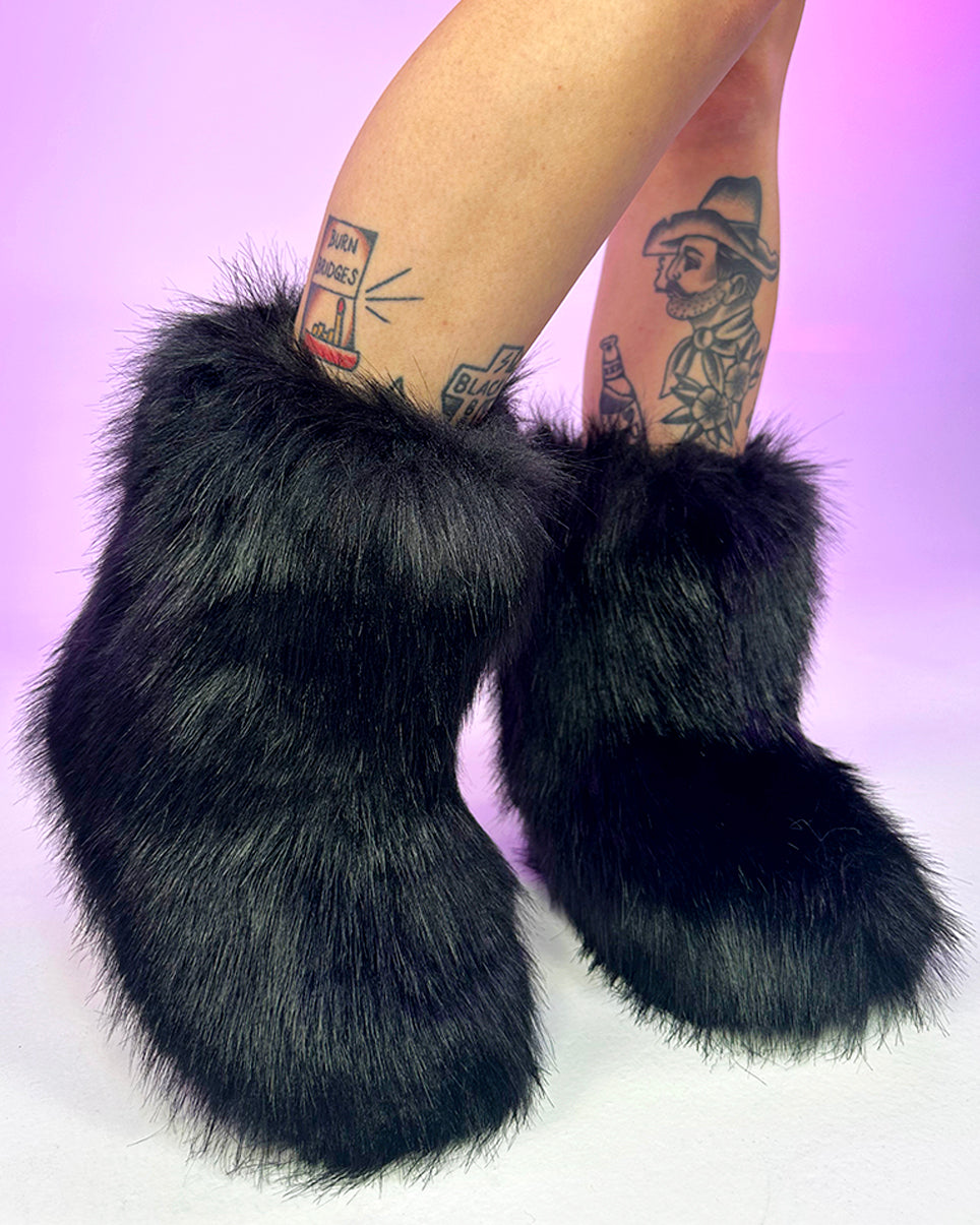 Faux fur boots black best sale