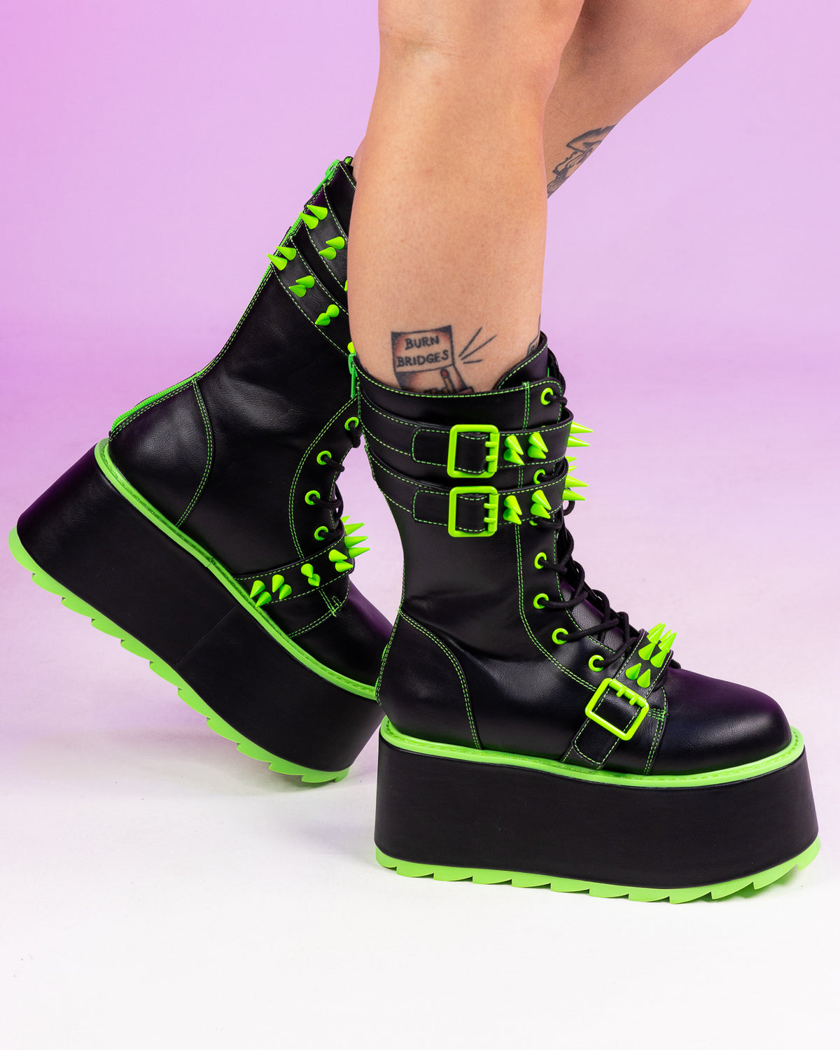 YRU Black/Green Trance Boots